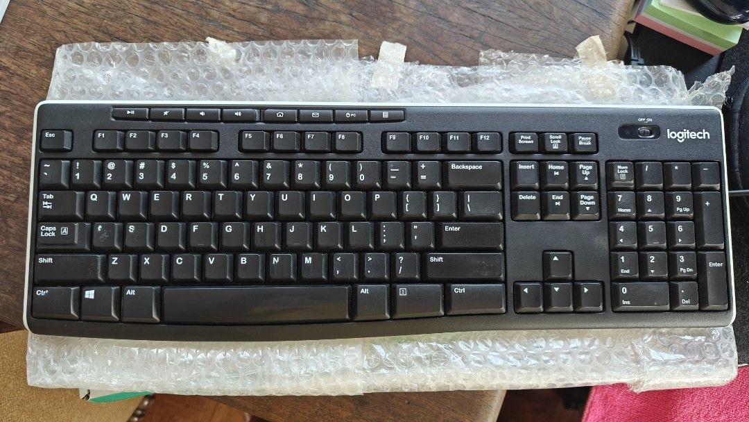 Logitech K270Wireless Keyboard (Category: Computer Keyboard) located in Paranaque City. Submitted by mistycakesbestbeagle (Listing ID 1413462131, Image 1). Description: RFS: decluttering ✅ stored in cabinet for long time ✅ tested January 4 2026 and still working ✅ no box, no batteries ✅ comes with USB bluetooth receiver.