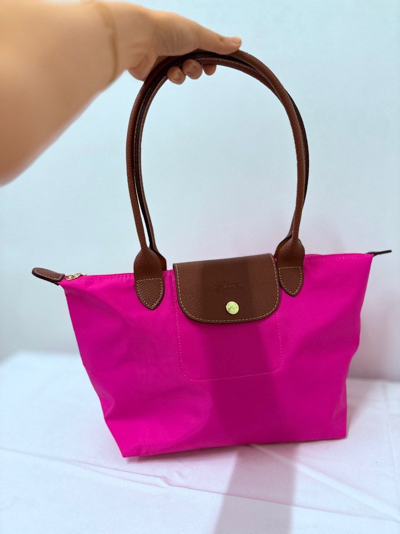 Longchamp Le pliage tote bag in small size (Category: Luxury Bags & Wallets) located in Manila. Submitted by pursonalshopper (Listing ID 1413642661, Image 1). Description: 💠Brand new Longchamp Le Pliage tote in small Long handle Made in France 🇳🇱 Complete Inclusions: ✅Original tags ✅Longchamp Dustbag, paperbag and authenticity cards With cards ✈️Same day delivery within Metro Manila ✈️2 day shipping for Provincial 📍My location: Quezon City ro