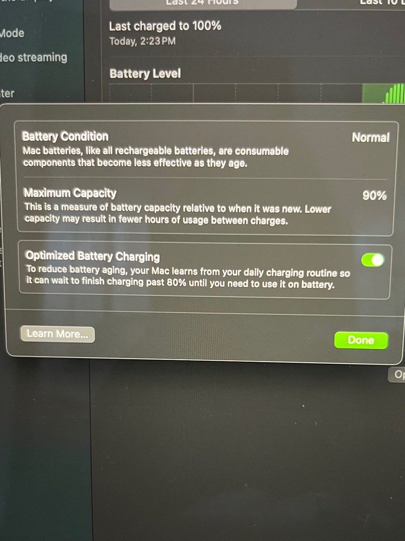 Macbook Air M2 2022 13-inch (Category: Laptops & Notebooks) located in Quezon City. Submitted by luxurhee (Listing ID 1413538167, Image 2). Description: Performance & Chip Apple M2 chip – 8-core CPU (4 performance + 4 efficiency) 8-core GPU (graphics) with an option to configure up to 10-core on some models 16-core Neural Engine for machine learning acceleration Unified memory architecture (very fast shared RAM) Apple Support 🧠 Memory & Storage 