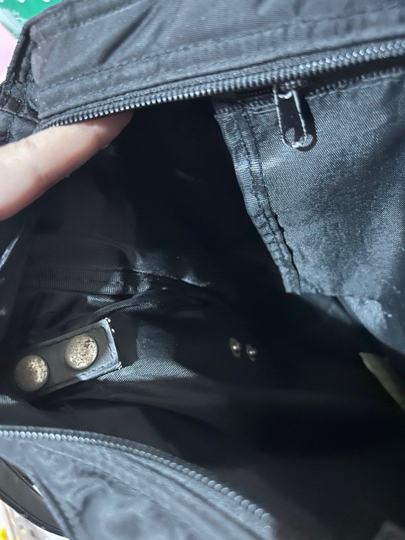 Marithe Francois Girbaud Shoulder Bag (Category: Shoulder Bags) located in Manila. Submitted by okinoa (Listing ID 1413491836, Image 3). Description: - has flaws sa handle (can be seen sa picture) but not that visible - strap is adjustable inside - used well.