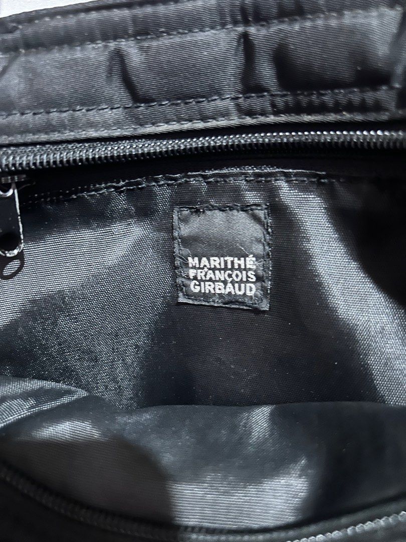 Marithe Francois Girbaud Shoulder Bag (Category: Shoulder Bags) located in Manila. Submitted by okinoa (Listing ID 1413491836, Image 2). Description: - has flaws sa handle (can be seen sa picture) but not that visible - strap is adjustable inside - used well.