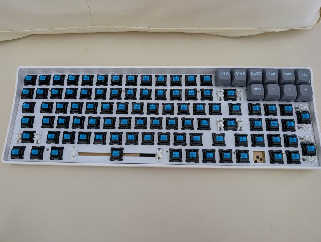 Mechanical Keyboard - 100 key, hot swappable, wireless, Computers ...