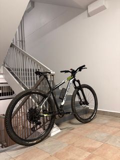 (Category: ) located in . Submitted by pundehbicycles (Listing ID 1413601288, Image 1). Description: .