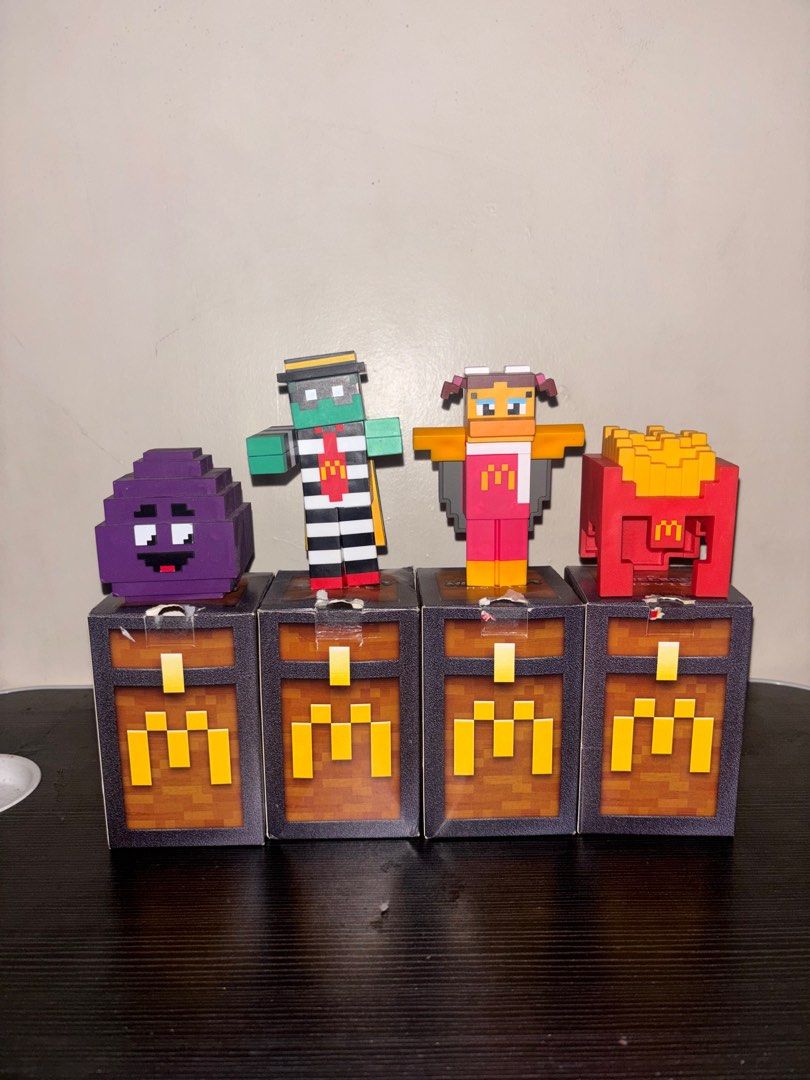 Minecraft Happy Meal (Category: Designer & Blind Box Toys) located in Calasiao. Submitted by criesler (Listing ID 1413610225, Image 1). Description: .