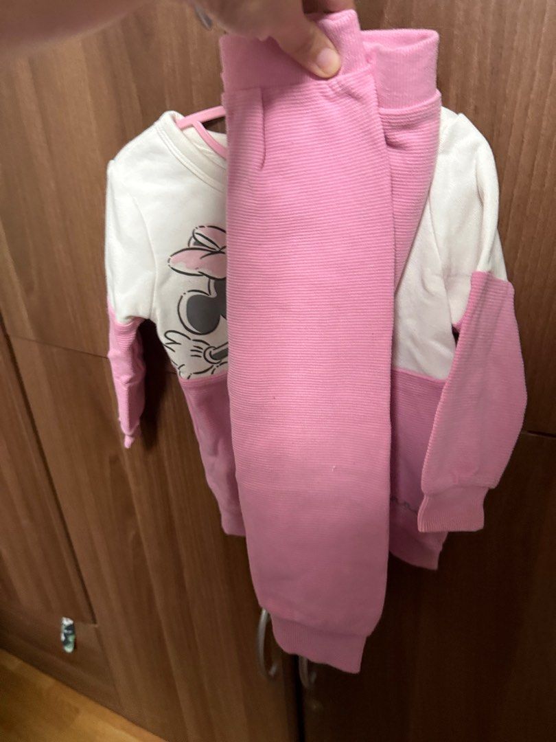 Minnie Mouse sweater terno (Category: Babies & Kids Fashion) located in Quezon City. Submitted by bei0921 (Listing ID 1413535050, Image 2). Description: .