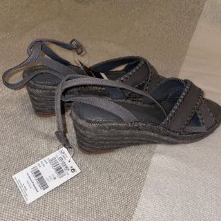 （分類：）位於 。 由 wardrobeofg 提交（商品編號 1413532508，圖片 1）。簡介： 。