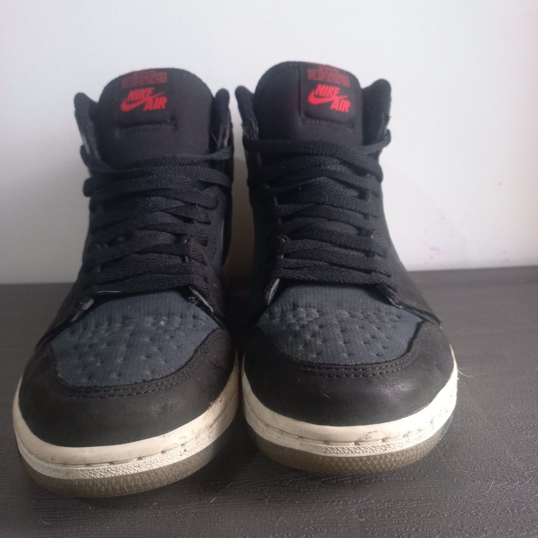 Nike Air Jordan 1 element Gore-Tex (Category: Sneakers) located in Pasig City. Submitted by lilaysanikanik (Listing ID 1413476575, Image 1). Description: - Nike Air Jordan 1 High - Black and grey colorway - Gore-Tex design - High-top silhouette - US size 9.5 - Nike Air logo on tongue - Made in China -lp posted.