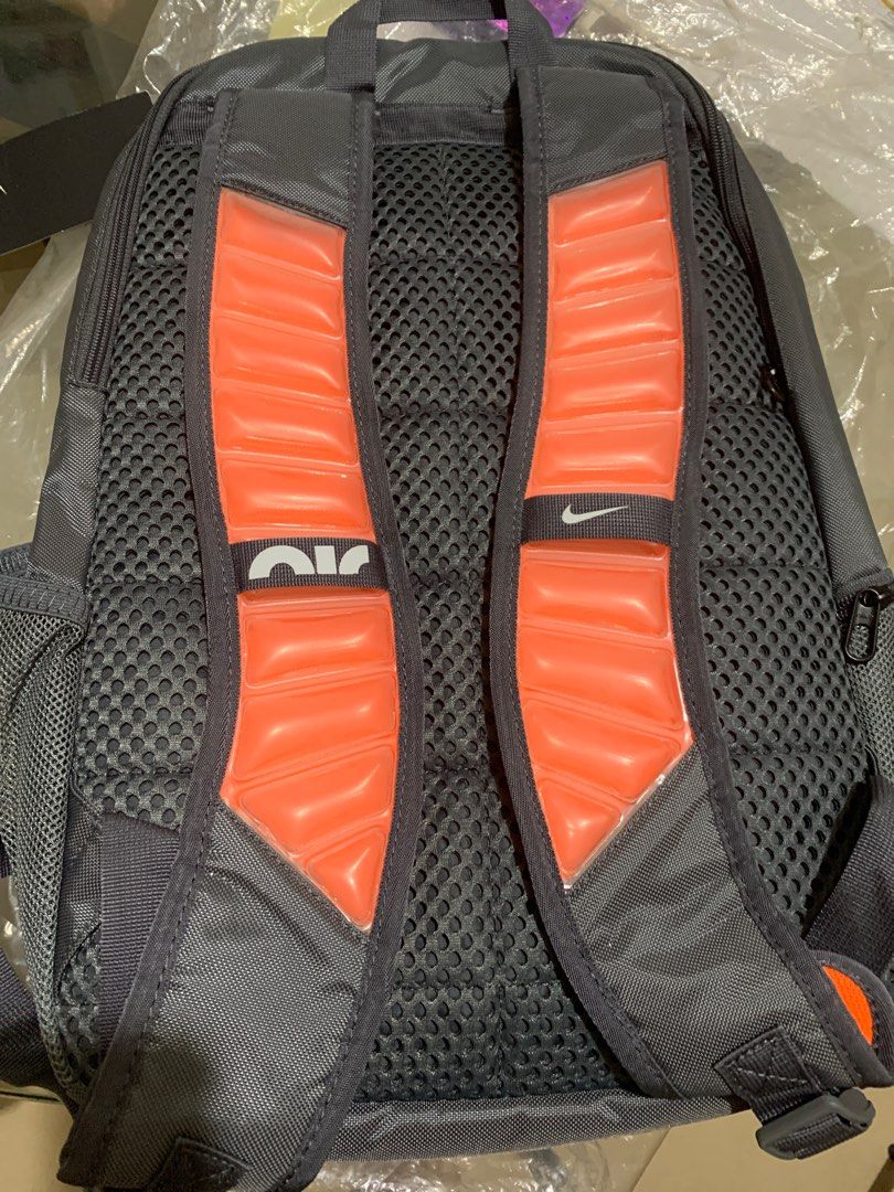 nike backpack with air bubbles