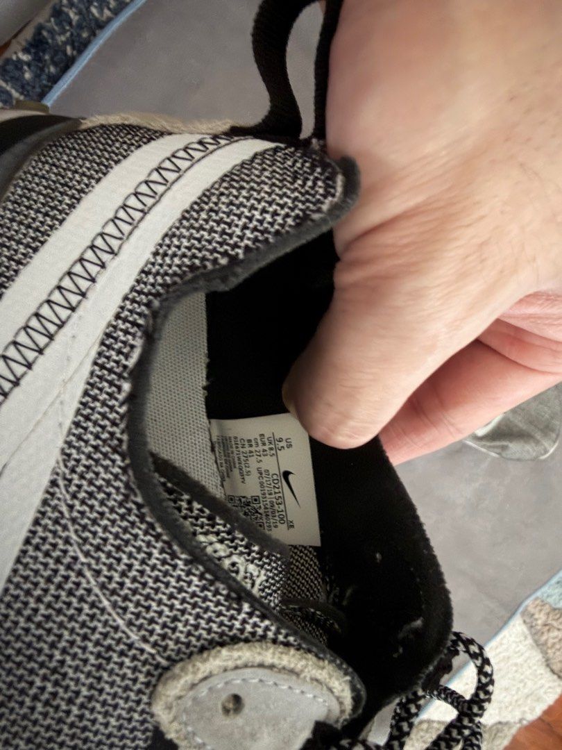 Nike React Element Sneakers (Category: Sneakers) located in Taguig. Submitted by drelo (Listing ID 1413610868, Image 3). Description: 💯 authentic Size in photos.