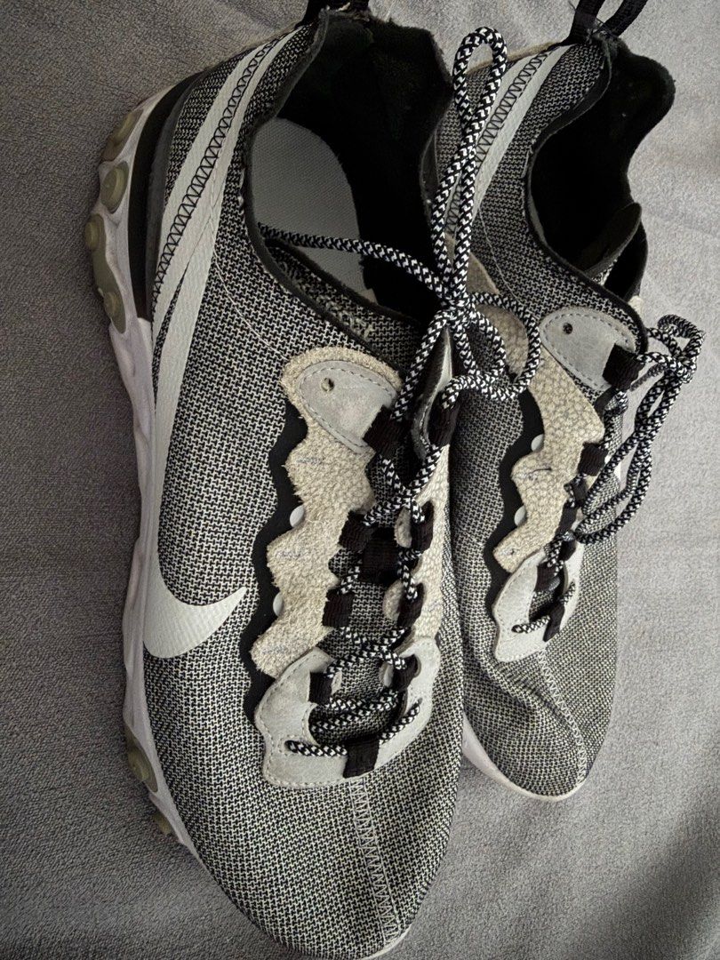 Nike React Element Sneakers (Category: Sneakers) located in Taguig. Submitted by drelo (Listing ID 1413610868, Image 1). Description: 💯 authentic Size in photos.
