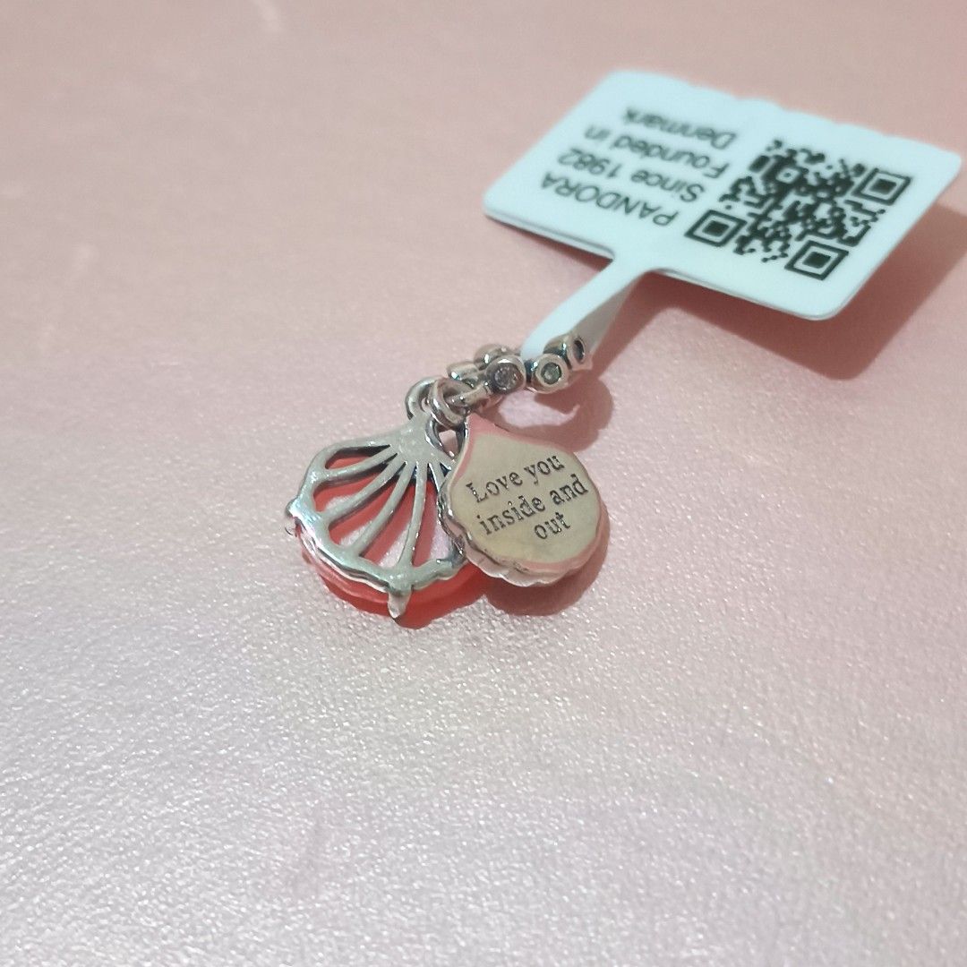 Pandora Coral-colored Shell Double Dangle Charm (Category: Charms) located in Santa Rosa. Submitted by love.jewels (Listing ID 1413619131, Image 3). Description: ALL ITEMS ARE NEGOTIABLE, YOU ARE FREE TO MAKE AN OFFER, I. WILL GIVE YOU THE BEST PRICE 😍 ALL BRANDNEW NOT PRELOVED NOT SECOND-HAND FROM FACTORY FOR BRACELET 16-21 CM AVAILABLE SIZES FOR RING 5-10 AVAILABLE SIZE.