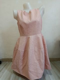 (Category: ) located in . Submitted by reloved_maternity (Listing ID 1413608344, Image 1). Description: .