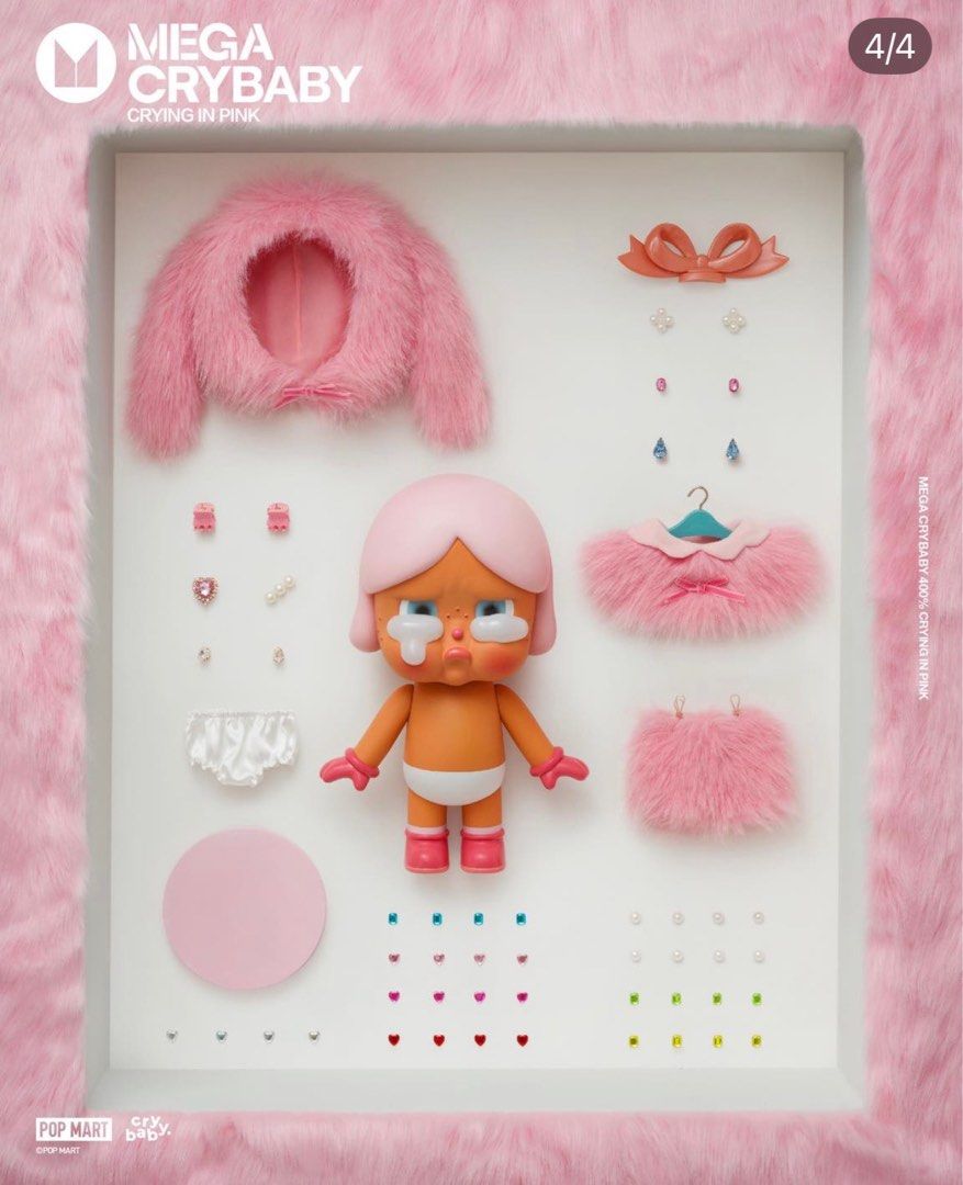 POP MART MEGA CRYBABY Crying in Pink （分類：設計師玩具及盲盒）位於 Hong Kong。 由 ellenellenlo 提交（商品編號 1413570837，圖片 2）。簡介： POP MART MEGA CRYBABY Crying in Pink。可愛的粉色毛絨設計，配有可拆卸的毛絨外套和多種配件。娃娃本身有著獨特的哭泣表情，並點綴著閃亮的寶石。非常適合收藏或作為禮物。。