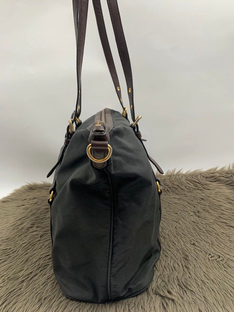 Prada Tessuto Saffiano Tote Bag (Category: Luxury Bags & Wallets) located in Manila. Submitted by sakayukay (Listing ID 1413460556, Image 2). Description: Originally green, recolored to black by the trusted Brendaizz Baflo Guaranteed authentic and vintage RFS: decluttering .