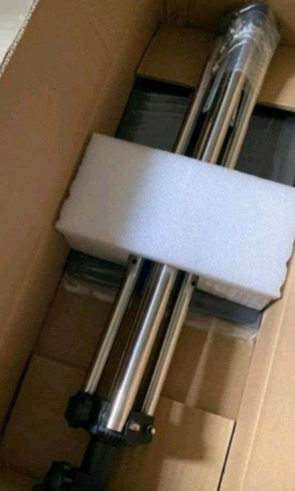 Projector Stand (Category: Office & Business Technology) located in Manila. Submitted by zarjoaquin16865 (Listing ID 1413474476, Image 1). Description: .