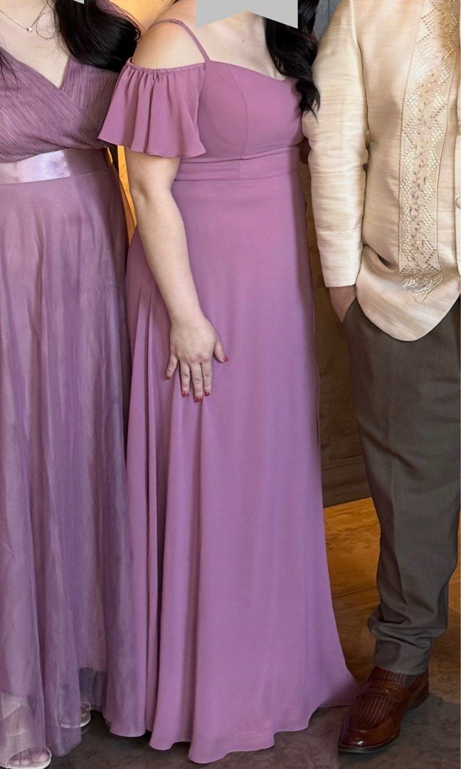 Shein dusty pink gown (Category: Evening dresses & gowns) located in Quezon City. Submitted by aannnnaa1 (Listing ID 1413138154, Image 1). Description: Shein dusty pink gown Used once for a wedding Semi-small to medium frames.