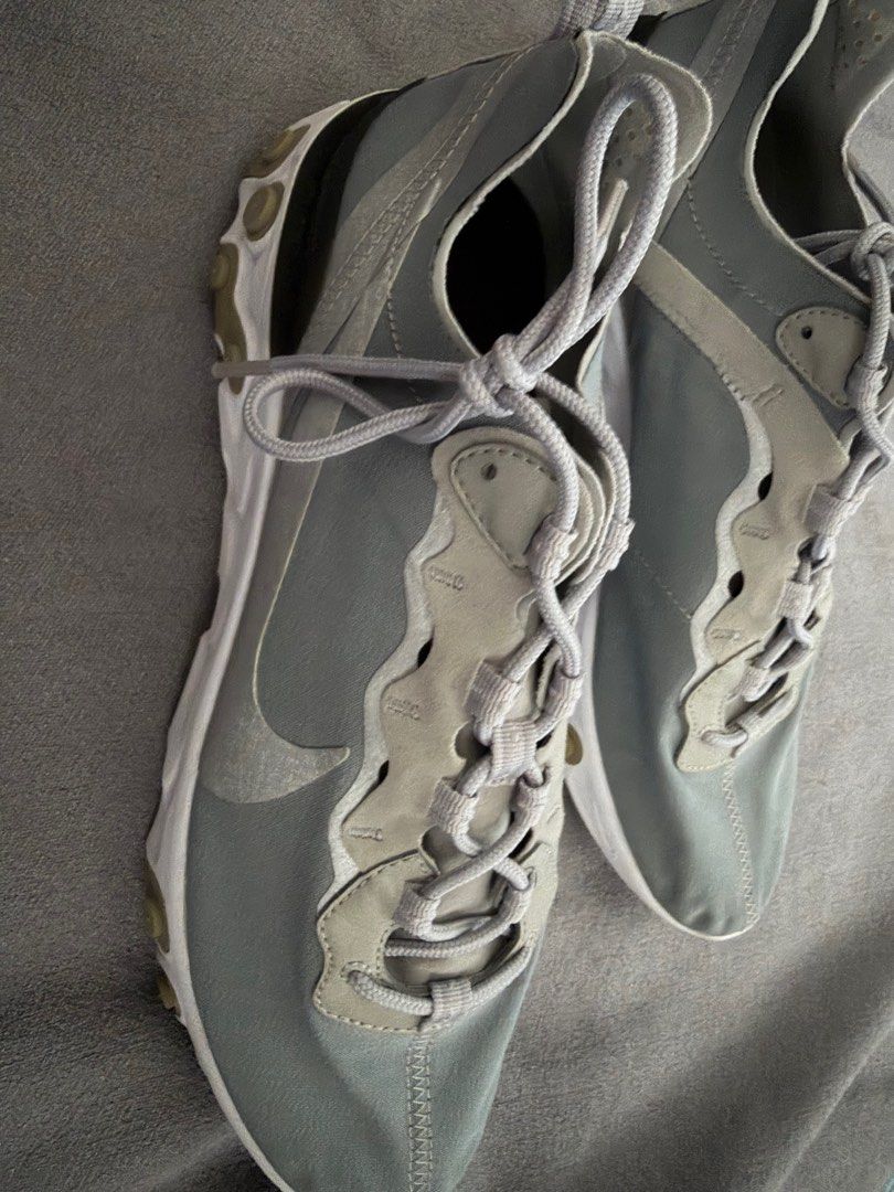 Silver Nike React Element Sneakers (Category: Sneakers) located in Taguig. Submitted by drelo (Listing ID 1413611153, Image 1). Description: 💯authentic Size in photos.