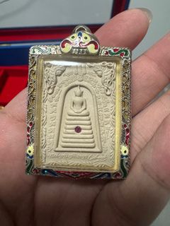 (Category: ) located in . Submitted by woooohoooo (Listing ID 1413644512, Image 1). Description: .