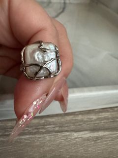 (Category: ) located in . Submitted by MylilCloset (Listing ID 1413603303, Image 1). Description: .