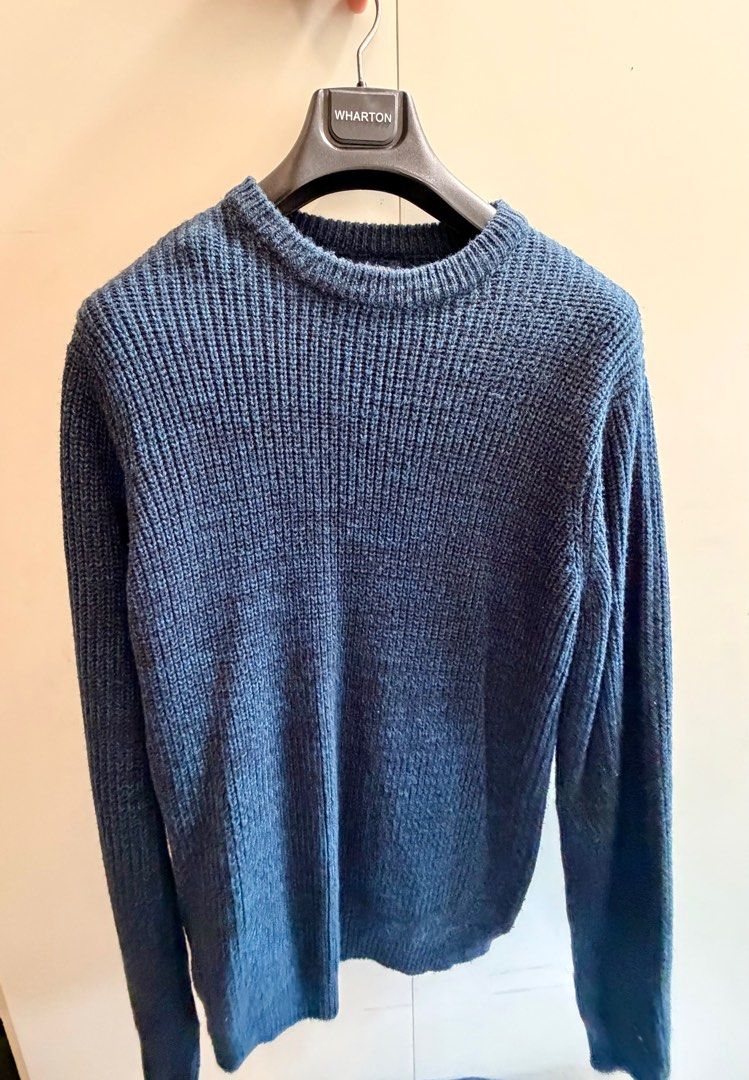 Terranova Blue Knit Sweater - Size L (Category: Coats, Jackets and Outerwear) located in Valenzuela. Submitted by lotharmatti (Listing ID 1413479245, Image 1). Description: Terranova Knit Sweater – Blue | Preloved, Excellent Condition Selling a preloved Terranova knit sweater in a classic blue tone, perfect for winter/fall, casual or smart-casual wear. Details: • Brand: Terranova • Size: L • Color: Blue • Material: Knit fabric (soft and comfortab
