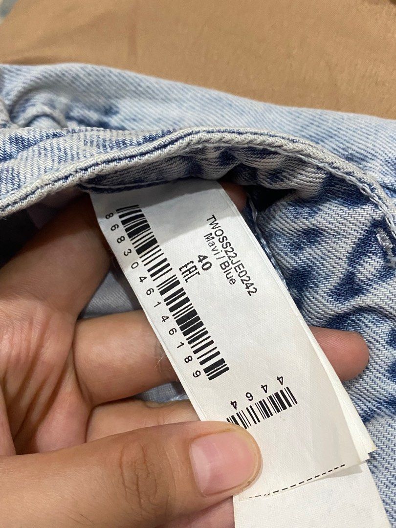 UK BRAND TRENDYOL Jeans (Category: Jeans) located in Rizal. Submitted by wild.lastly (Listing ID 1413629528, Image 3). Description: Used once, then let go na, pang matangkad siya hehe - size on tag 29 for length 46 inches.