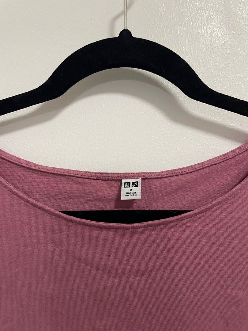 UNIQLO Puff Sleeve Top (M) (Category: Blouses) located in Quezon City. Submitted by daiannic (Listing ID 1413610775, Image 3). Description: Uniqlo Puff Sleeve Top (M) • P350 only; retails for P990 • barely used; in pristine condition! • in color rose pink • for casual or office • Size M on tag womens • MOP: GCash / BDO / BPI Last price posted!!! Will not entertain low ballers. No haggling please. Item is in excellent condition. 🤍 Delivery can be