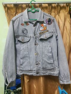 (Category: ) located in . Submitted by zeeq_thrift (Listing ID 1413583190, Image 1). Description: .