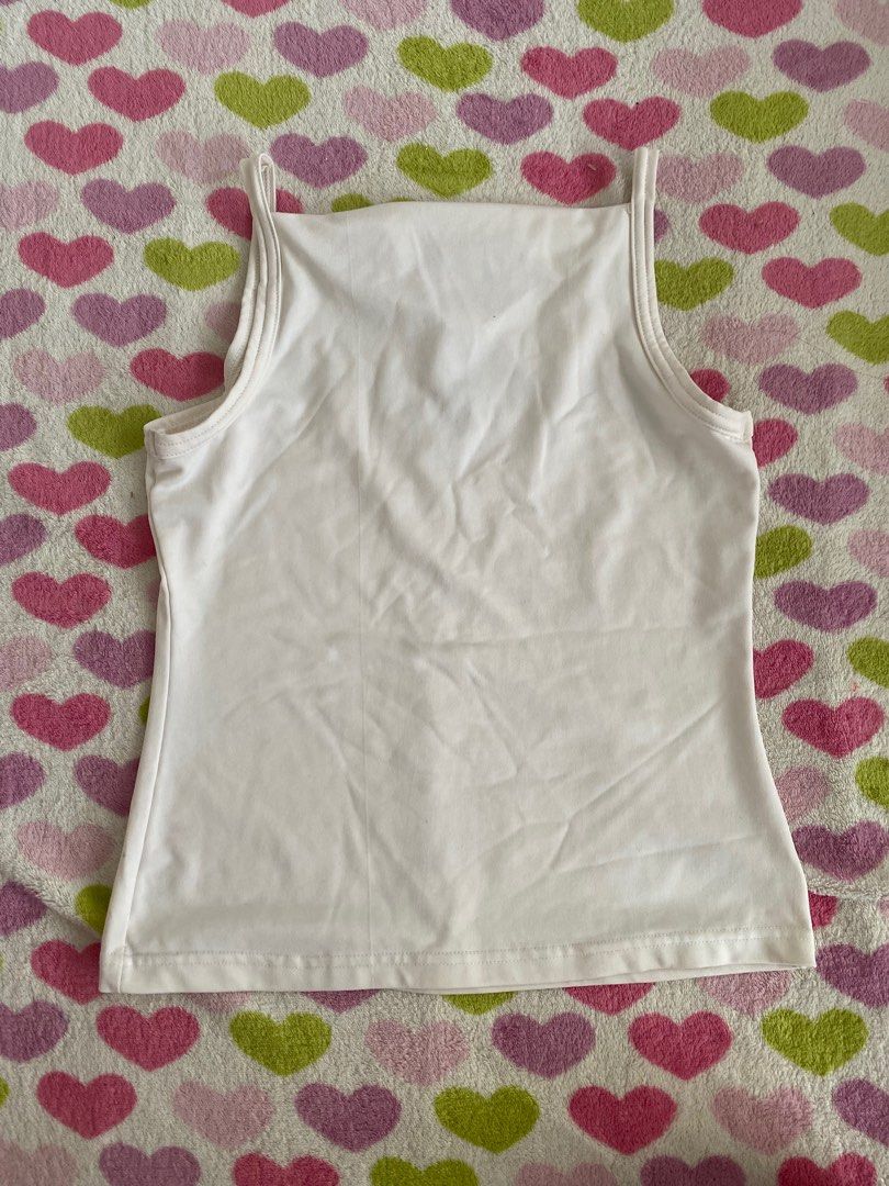 Vintage La Senza High Neck Top (Category: Sleeveless) located in Pasay City. Submitted by itabiyou (Listing ID 1413523654, Image 3). Description: - has stain, just needs wash - slightly stretchable material - very comfy & flattering - fits xs-semi m.