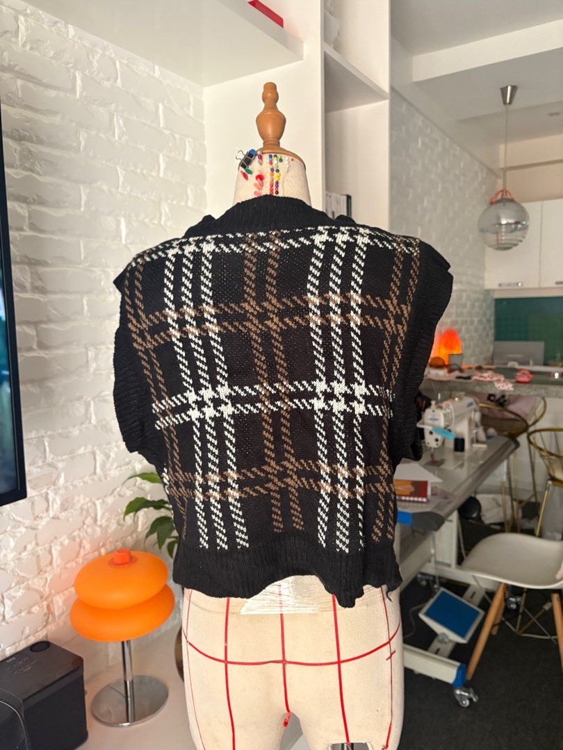 WEGO Plaid Knit Vest (Category: Sleeveless) located in Pasay City. Submitted by em_declutters (Listing ID 1413475613, Image 2). Description: - WEGO knit vest - Freesize.