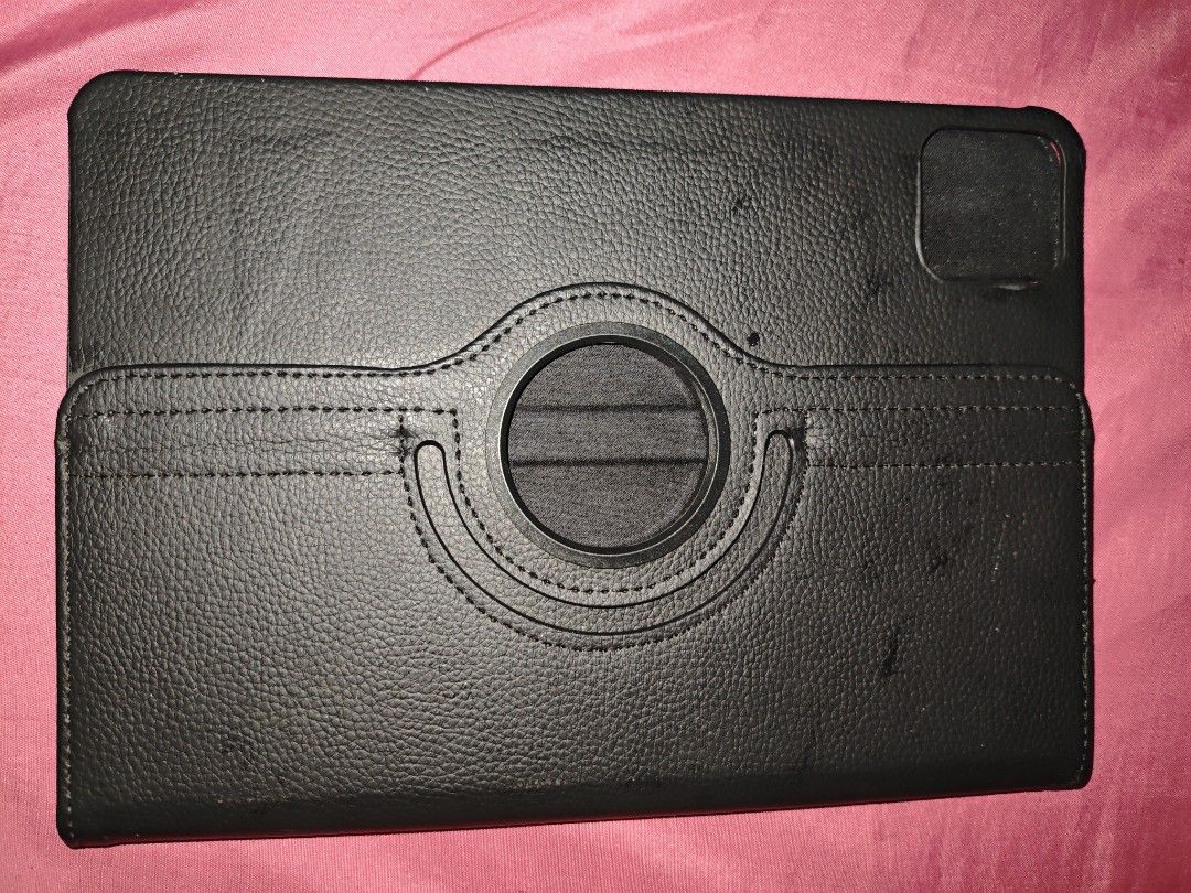 Xiaomi Pad 7 Black Case (Category: Cases & Sleeves) located in Quezon City. Submitted by declutteric (Listing ID 1413615782, Image 1). Description: Nabili sa SM North worth 700 Few days lang nagamit No issues Nakatambak lang Nego pa QC area meetup of ship via Lalamove.
