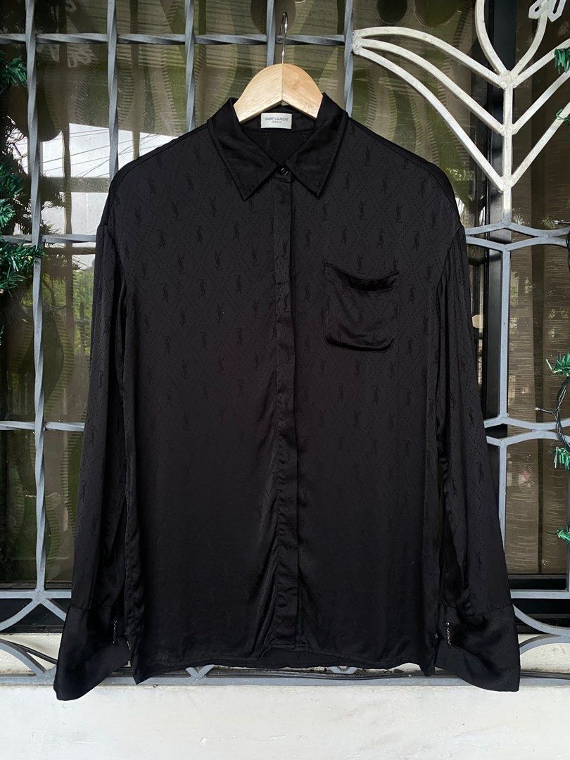Yves Saint Laurent monogram polo (Category: Luxury Apparel) located in Bacolod City. Submitted by bnta_bounce (Listing ID 1413537922, Image 1). Description: Flaws: None Color rate: 9.5/10 Size on tag: S Length inch. 27 Width inch. 18 .