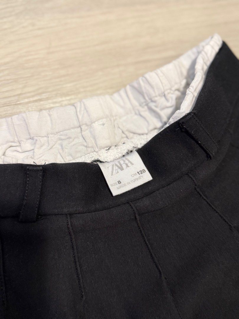 Zara Black Pleated Skirt (Category: Babies & Kids Fashion) located in Quezon City. Submitted by kakatae (Listing ID 1413575501, Image 3). Description: - Zara black pleated skirt - Size 8 (kids) - Comfortable elastic waistband - Made in Turkey - Versatile for everyday or special occasions.