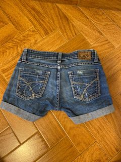 (Category: ) located in . Submitted by bunnions (Listing ID 1413706039, Image 1). Description: .
