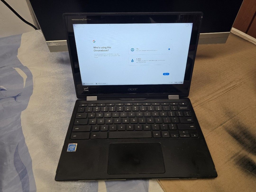Acer R752TN Chromebook