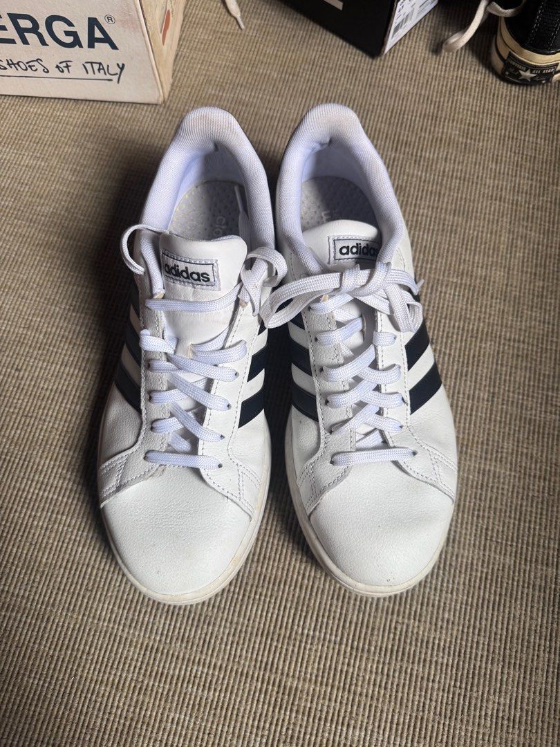 Adidas mens size 9 (Category: Sneakers) located in Makati City. Submitted by sjmax (Listing ID 1413706517, Image 1). Description: Rfs: Decluttering Size 9us mens.