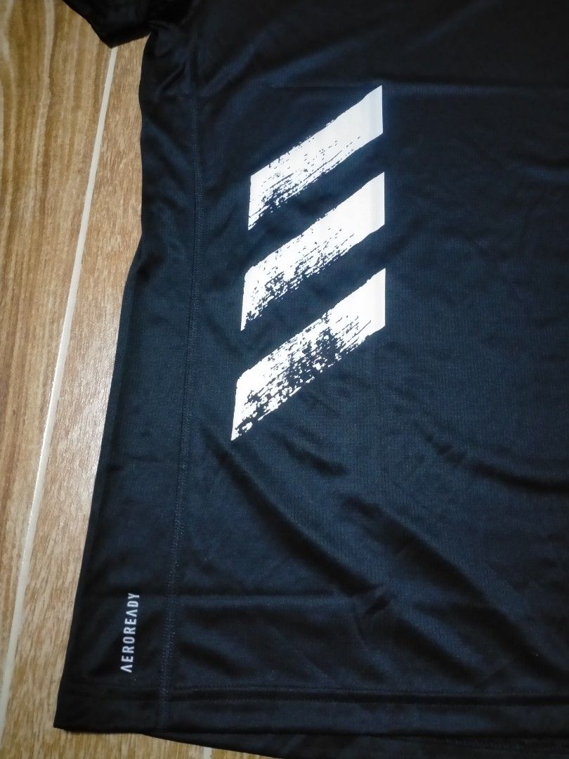 ADIDAS RUN IT TEE PB DRY FIT (Category: Activewear) located in Cabuyao City. Submitted by Bike_Clothing10 (Listing ID 1413751394, Image 3). Description: READ FIRST... FOR SALE: ADIDAS RUN IT TEE PB DRY FIT Brandnew With Hang Tag Size M on Tag , up to L Fit Aeroready DIMES: 21 x 28.5 inches PRICE: 1200 Free Shipping PICK UP OR SHIPPING ONLY LOC: Cabuyao Laguna -NO COD/COP- 📩PM FOR INQUIRIES.
