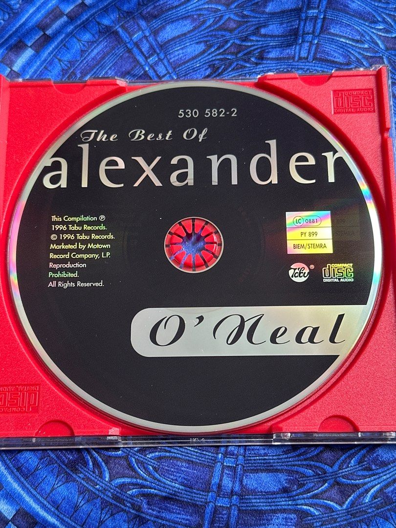 Alexander O'Neal - The Best Of (Category: CDs & DVDs) located in Singapore. Submitted by michaelgohas (Listing ID 1413708329, Image 3). Description: Original CD of Alexander O'Neal's 'The Best Of' album. Includes tracks like 'Fake', 'Criticize', and 'If You Were Here Tonight'. A must-have for any R&B fan!.