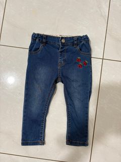 (Category: ) located in . Submitted by syasyasuhaimi_ (Listing ID 1413767373, Image 1). Description: .
