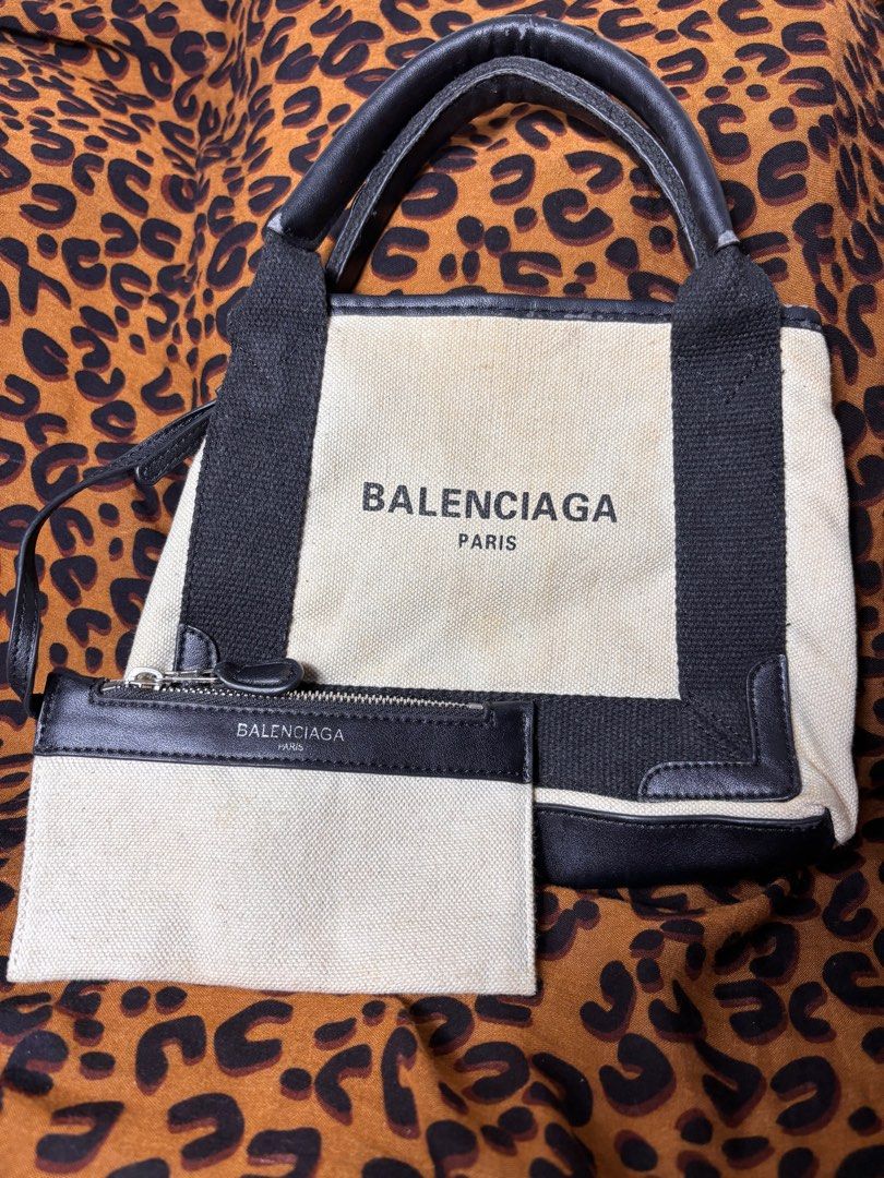 Balenciaga Cabas Leather Bag (Category: Luxury Bags & Wallets) located in Manila. Submitted by earlylifecrisis3 (Listing ID 1413667421, Image 1). Description: Condition 9/10 Measure it by inch Width: 9.5 Length: 8.5 Depth: 2.5 •Refund / Returns not allowed allowed •Please do check the dimensions size on labels sometimes are not accurate on the sizing •Ask me before purchasing.