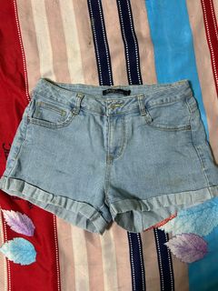 (Category: ) located in . Submitted by kyennn (Listing ID 1413819277, Image 1). Description: .