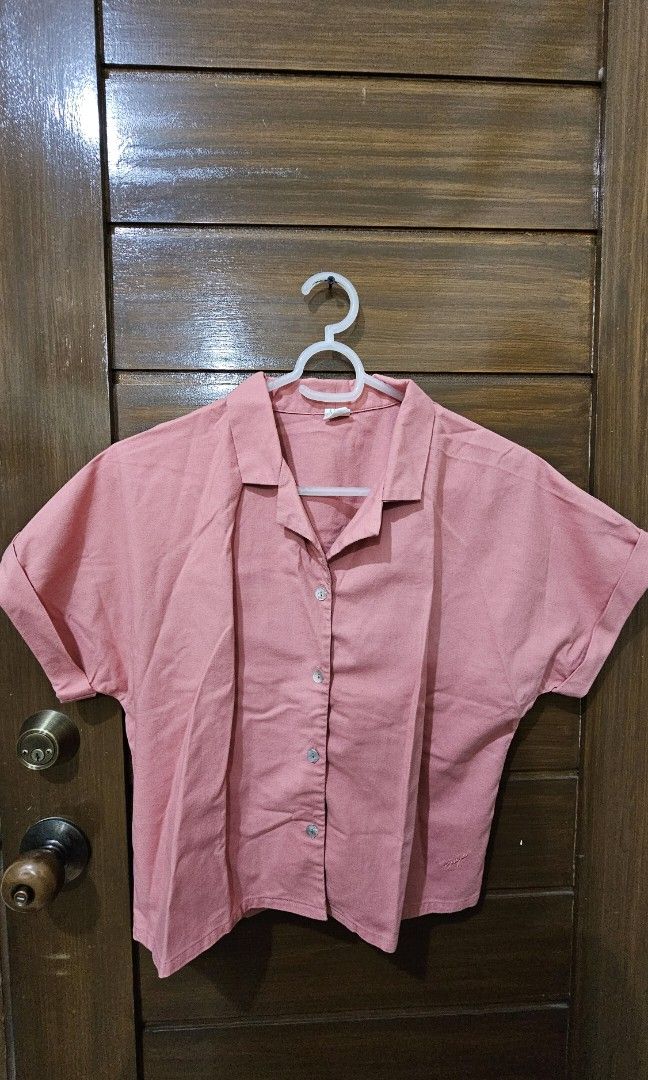 Bayo Blouse (Category: Blouses) located in Mandaluyong City. Submitted by jamich22 (Listing ID 1413662200, Image 1). Description: .