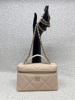 （分類：）位於 。 由 luxe.puffy 提交（商品編號 1394249825，圖片 1）。簡介： 。