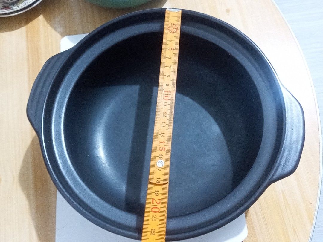 Claypot (Category: Food Organization & Storage) located in Cavite. Submitted by hammy18 (Listing ID 1413827851, Image 3). Description: .