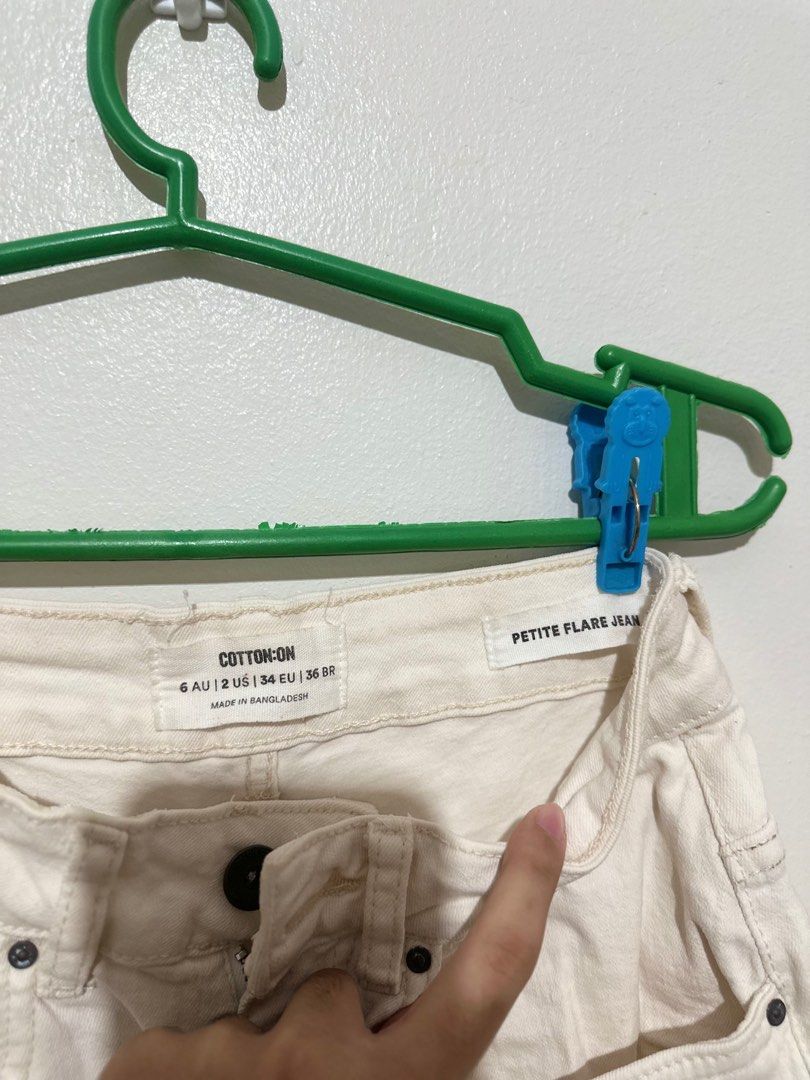 Cotton On Petite Flare Jeans (Category: Jeans) located in Sorsogon. Submitted by declutter.sandie (Listing ID 1413832653, Image 2). Description: - size 24-25 length 38.