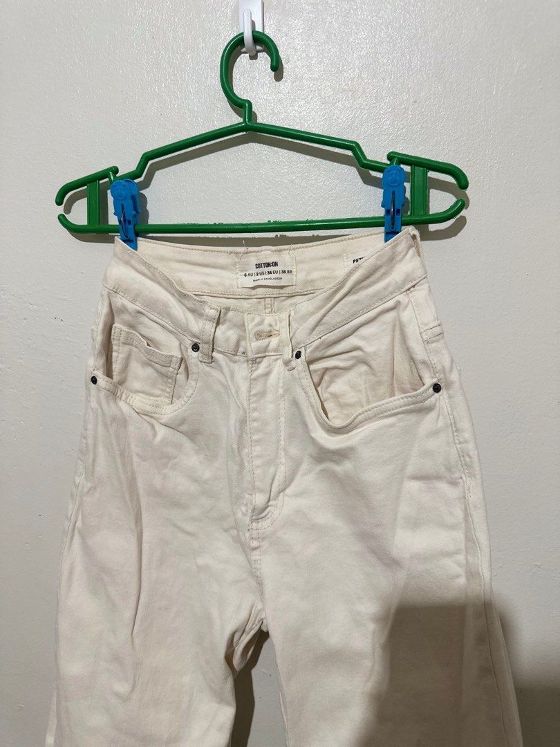 Cotton On Petite Flare Jeans (Category: Jeans) located in Sorsogon. Submitted by declutter.sandie (Listing ID 1413832653, Image 1). Description: - size 24-25 length 38.