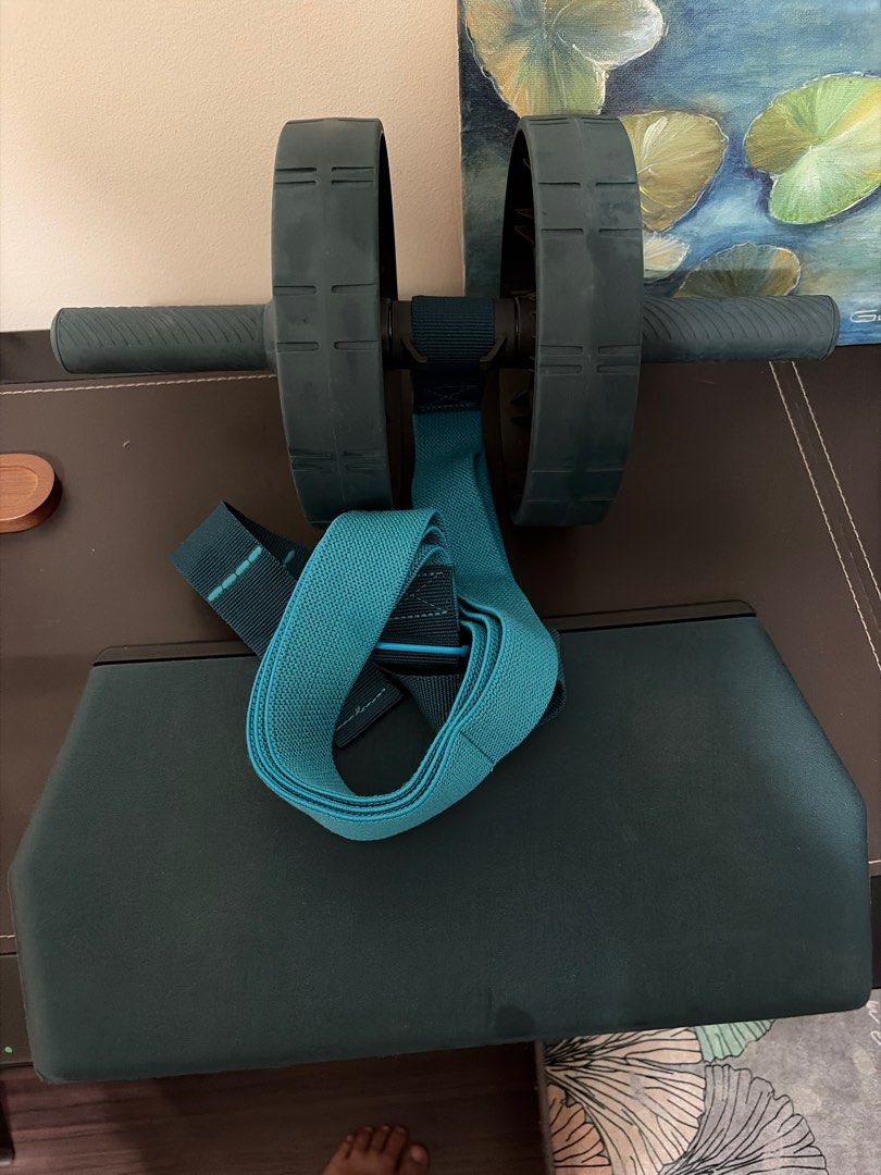 Decathlon Ab Wheel Evolutive, Sports Equipment, Exercise & Fitness, Toning  & Stretching Accessories on Carousell