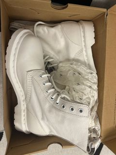 （分類：）位於 。 由 queeeeeeeeo 提交（商品編號 1413835482，圖片 1）。簡介： 。