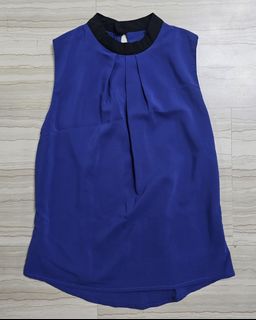 (Category: ) located in . Submitted by happiercloset (Listing ID 1413812447, Image 1). Description: .