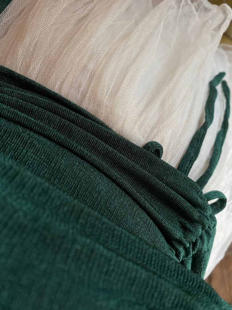 Emerald Green Blouse (Category: Blouses) located in Pozorrubio. Submitted by _firstdateboutique (Listing ID 1413764216, Image 3). Description: .