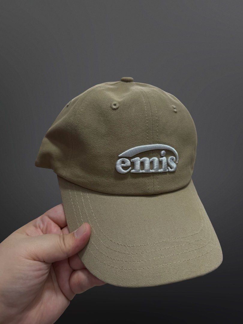 Emis Cap (Category: Caps & Hats) located in Manila. Submitted by useyourcommonsense (Listing ID 1413748370, Image 2). Description: Mandaluyong .